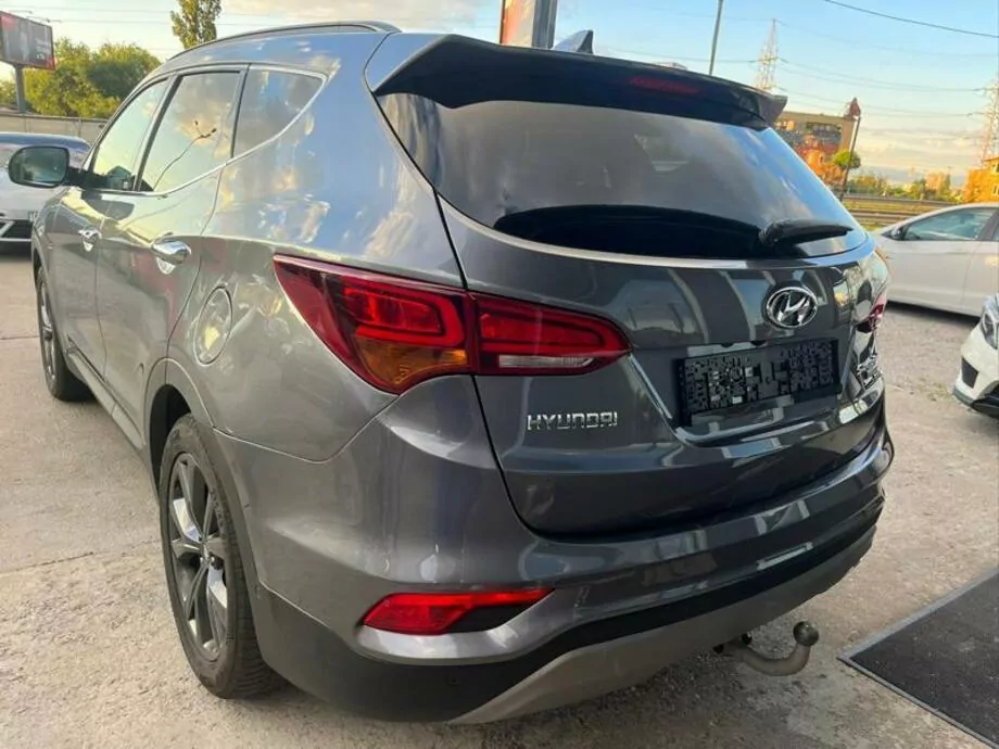 ID:1638 - HYUNDAI SANTA FE