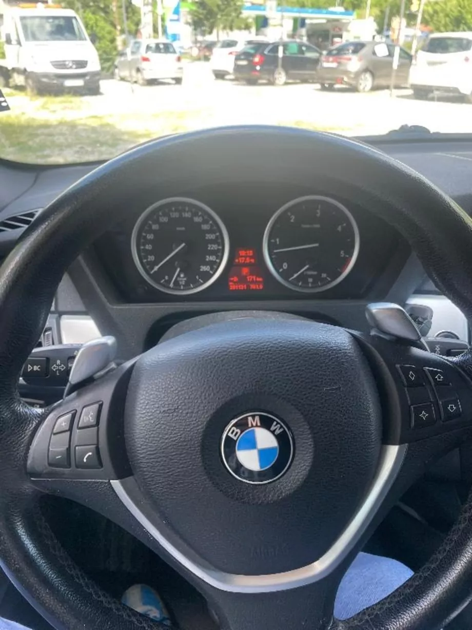 ID:1690 - BMW X6