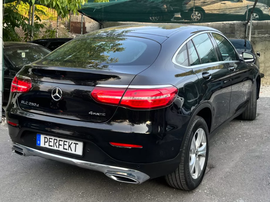 ID:1704 - MERCEDES-BENZ GLC 250