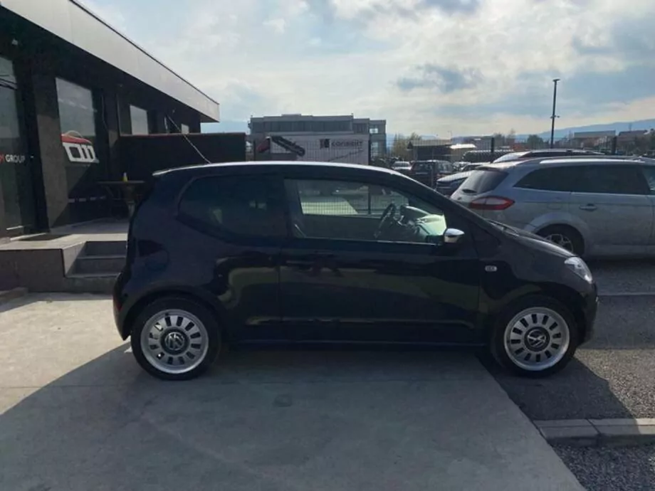 ID:1705 - VOLKSWAGEN UP