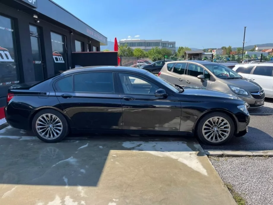 ID:1722 - BMW 750