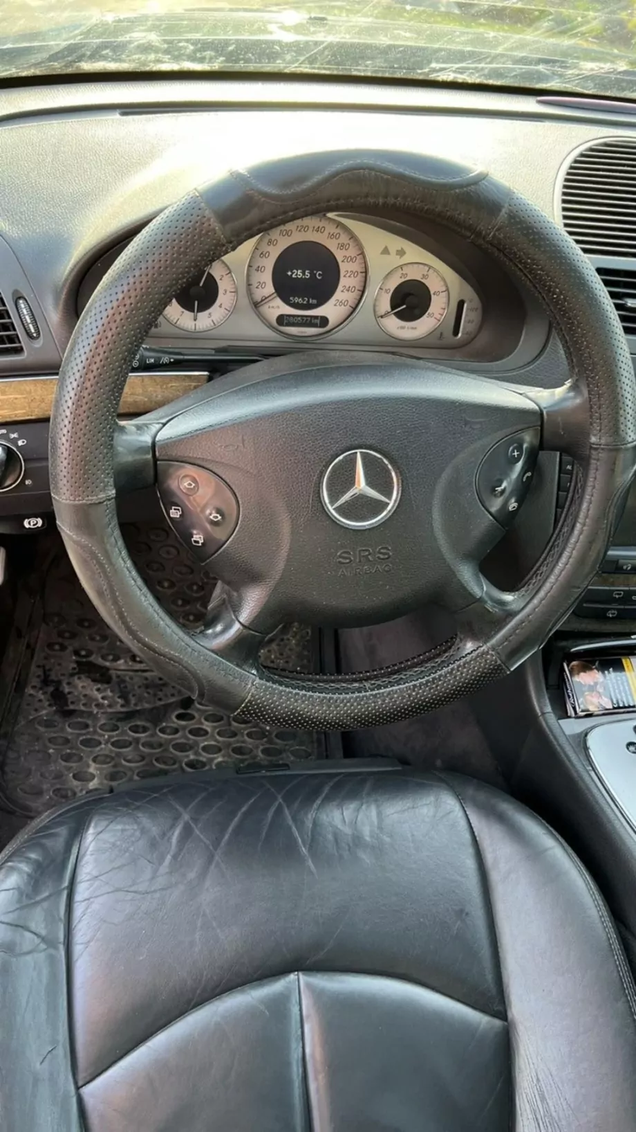 ID:1756 - MERCEDES-BENZ E 320