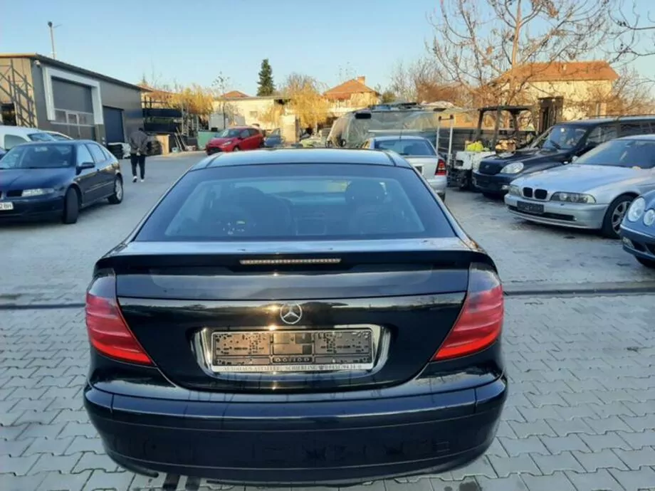 ID:1759 - MERCEDES-BENZ C 180