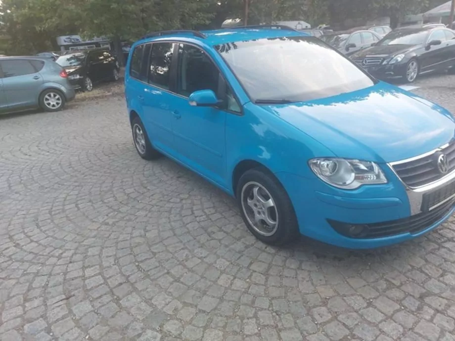 ID:1906 - VOLKSWAGEN TOURAN