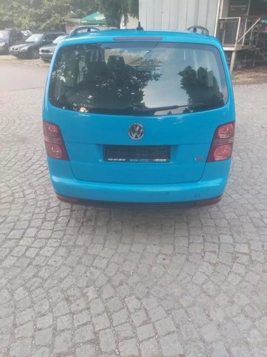 ID:1906 - VOLKSWAGEN TOURAN