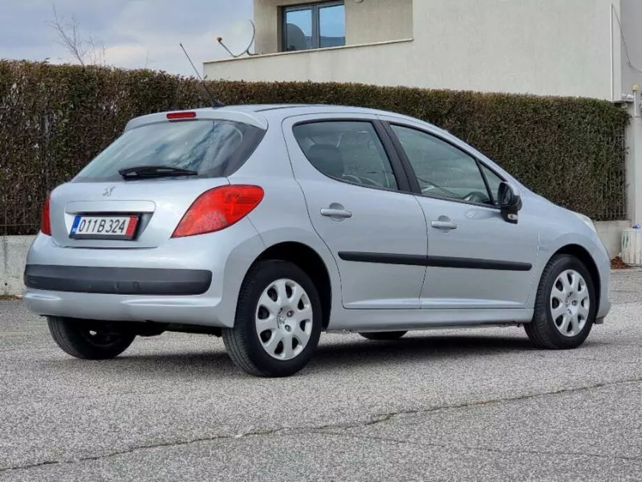 ID:1920 - PEUGEOT 207