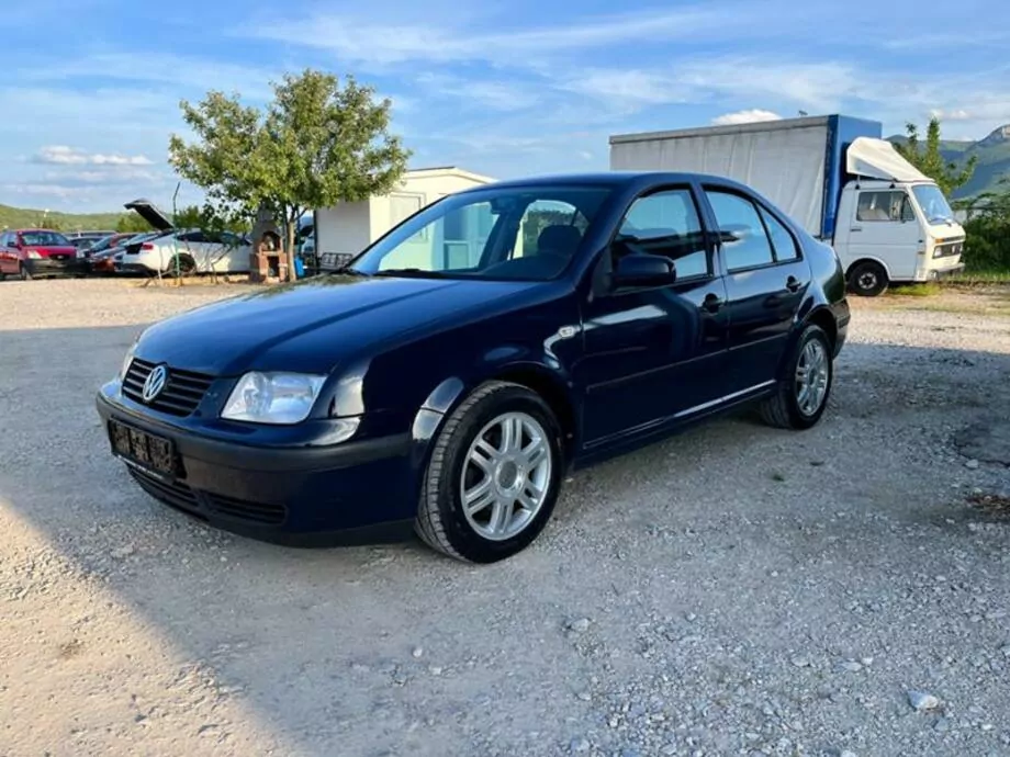 ID:1952 - VOLKSWAGEN BORA