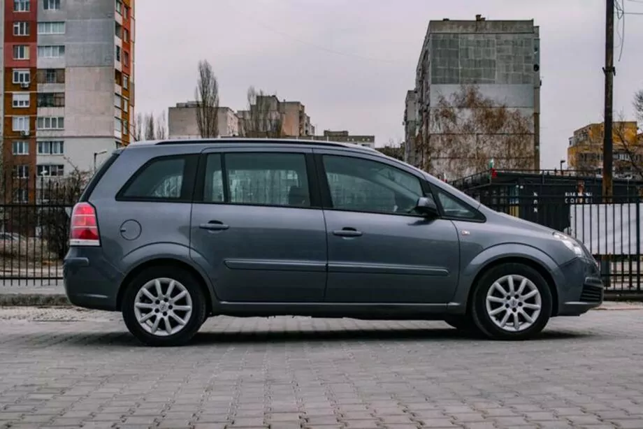 ID:1973 - OPEL ZAFIRA