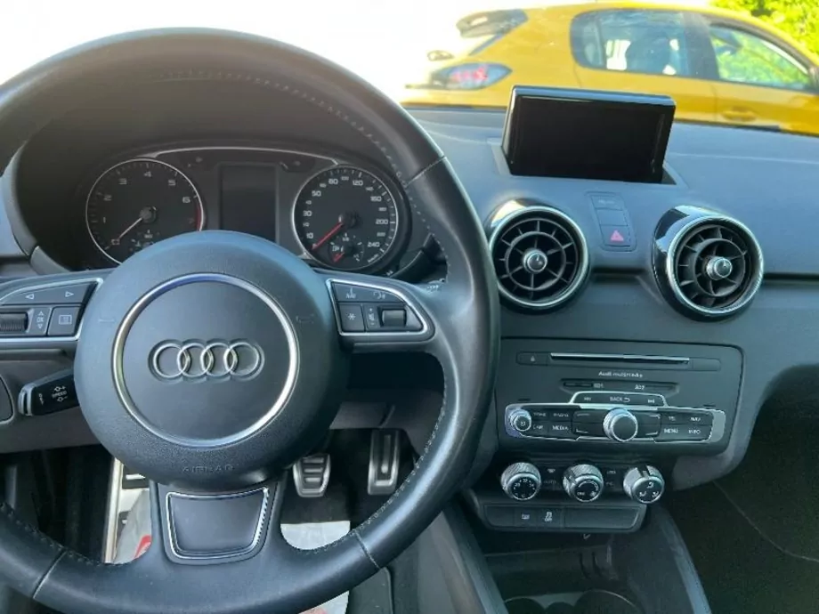 ID:2006 - AUDI 669