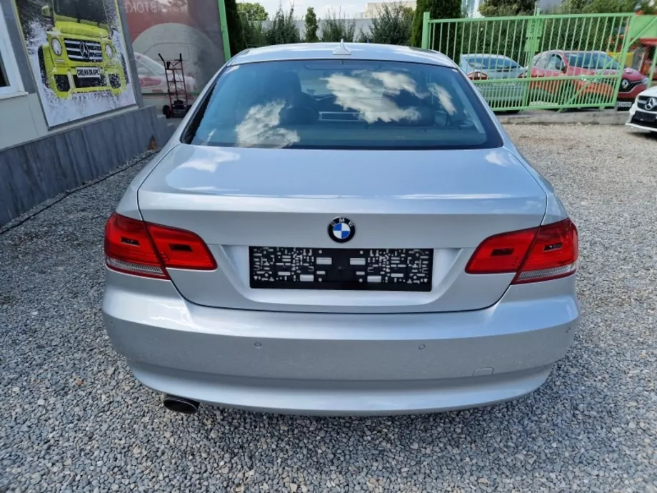 ID:2040 - BMW 320