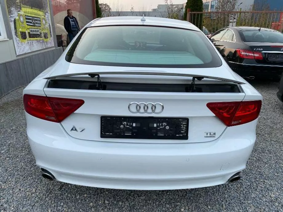 ID:2041 - AUDI A7