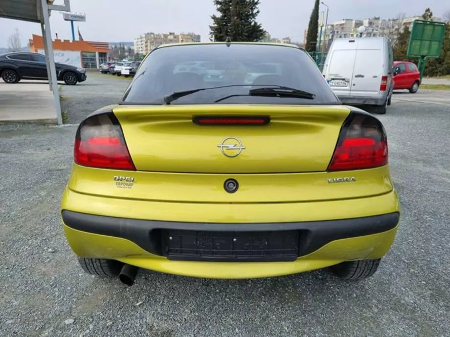 ID:2047 - OPEL TIGRA