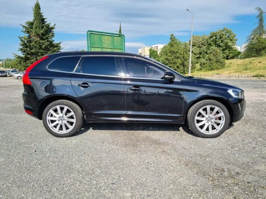 ID:2090 - VOLVO XC60