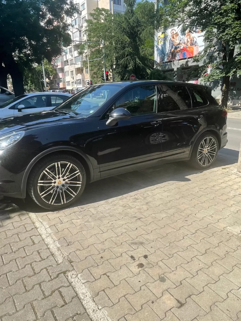 ID:2099 - PORSCHE CAYENNE