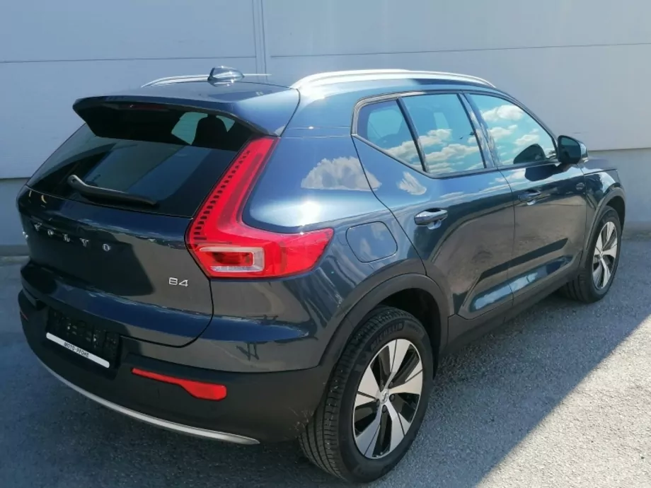 ID:2105 - VOLVO XC40