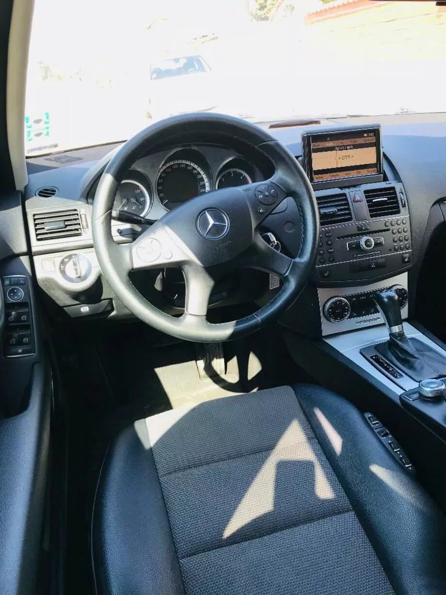 ID:2109 - MERCEDES-BENZ C 220