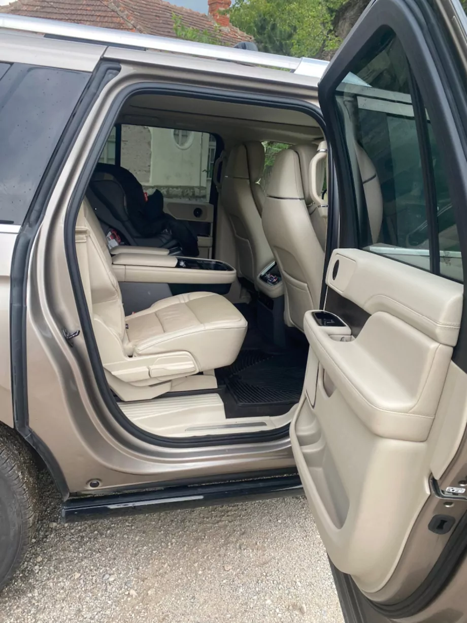 ID:2110 - LINCOLN NAVIGATOR