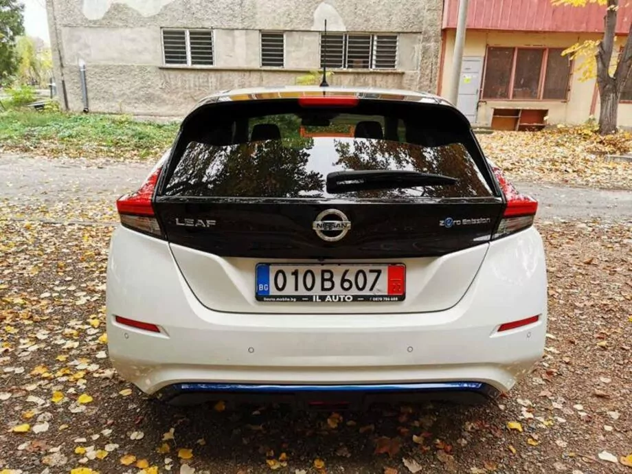 ID:2119 - NISSAN LEAF