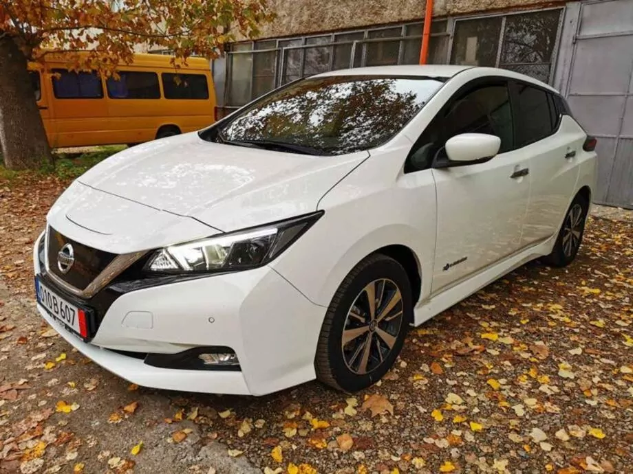 ID:2119 - NISSAN LEAF