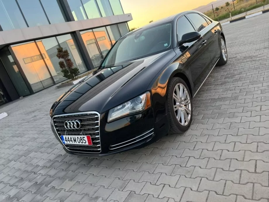 ID:2125 - AUDI A8