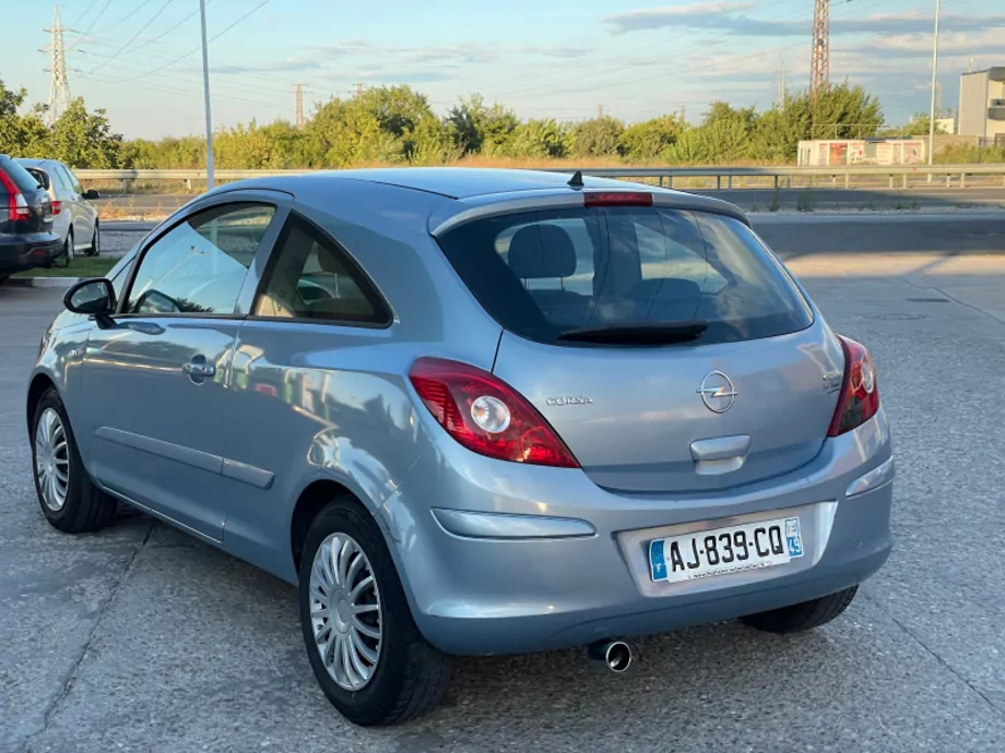 ID:2132 - OPEL CORSA