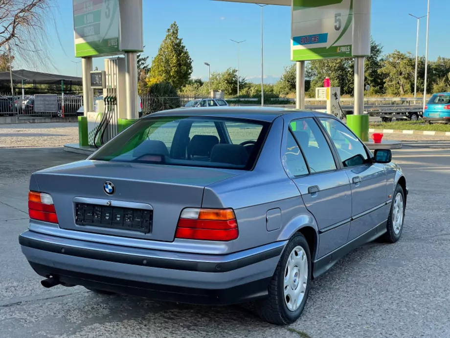 ID:2133 - BMW 320