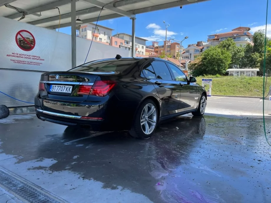 ID:2145 - BMW 750