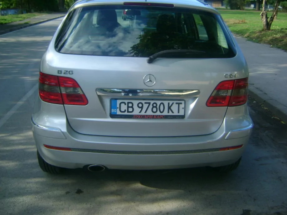 ID:2156 - MERCEDES-BENZ 1021D