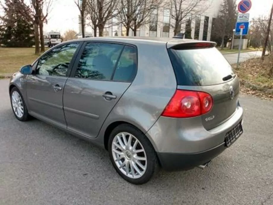 ID:2172 - VOLKSWAGEN GOLF