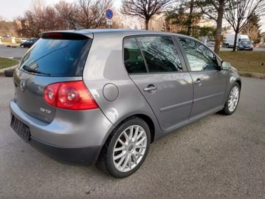 ID:2172 - VOLKSWAGEN GOLF