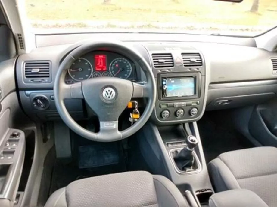 ID:2172 - VOLKSWAGEN GOLF