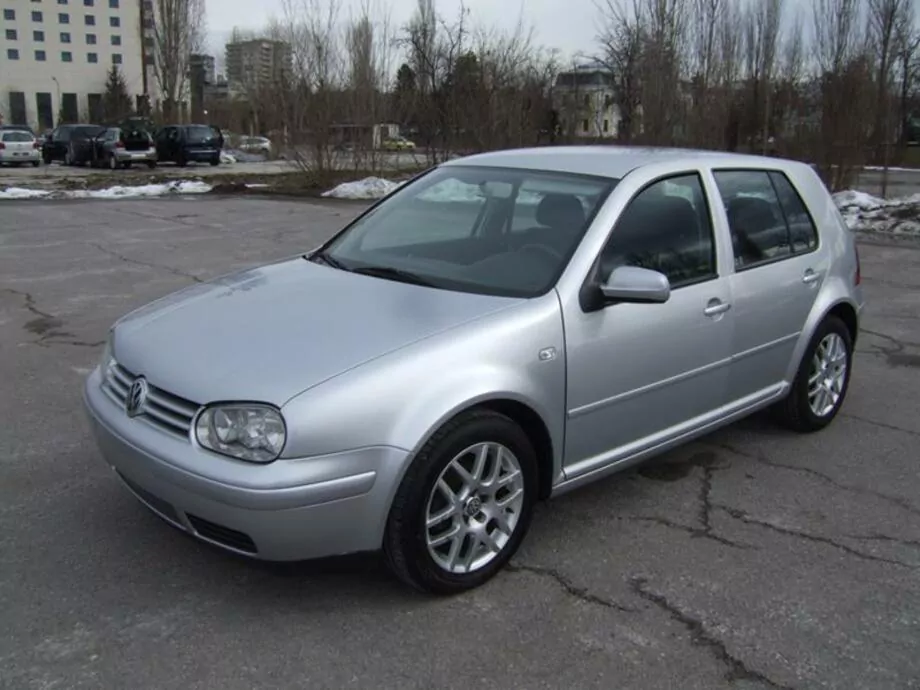 ID:2176 - VOLKSWAGEN GOLF