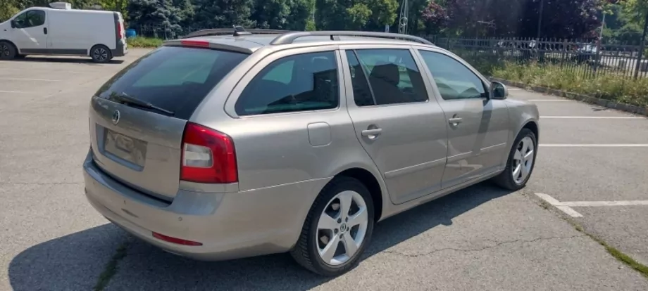 ID:2196 - SKODA OCTAVIA