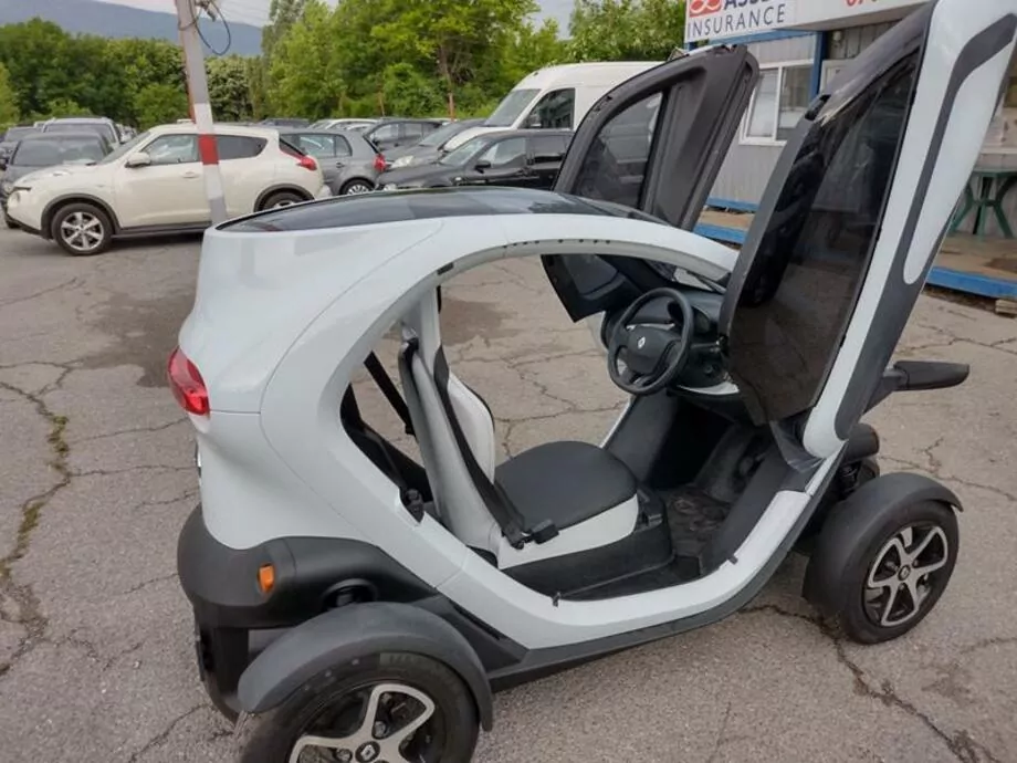 ID:2201 - RENAULT TWIZY