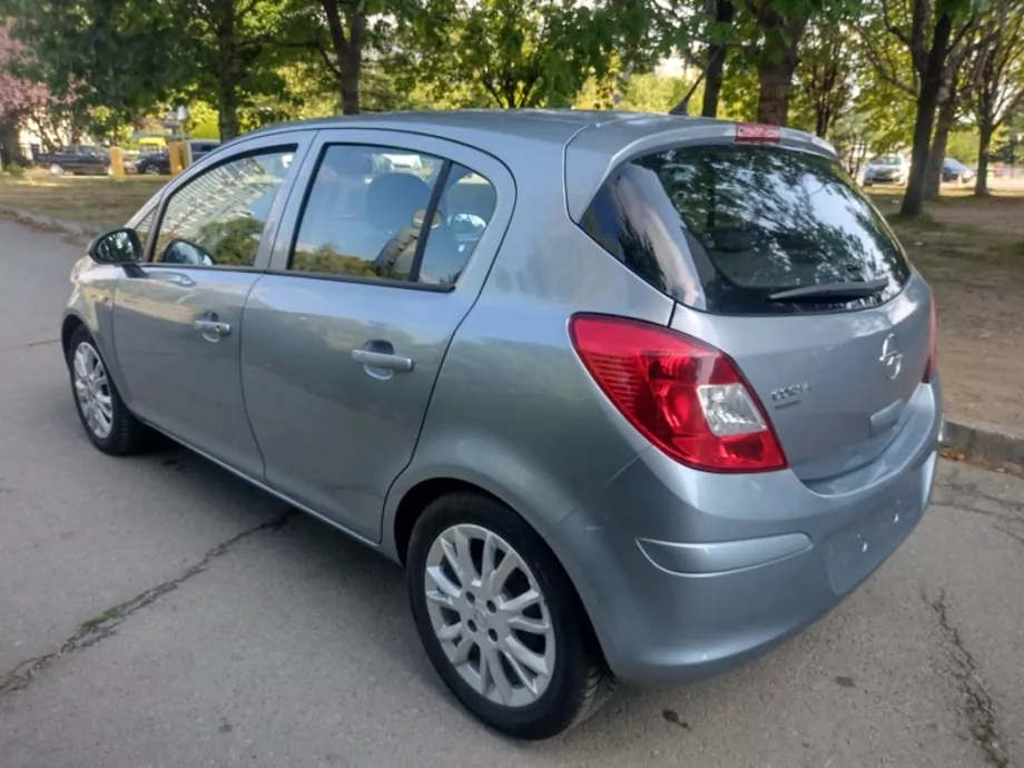 ID:2209 - OPEL CORSA