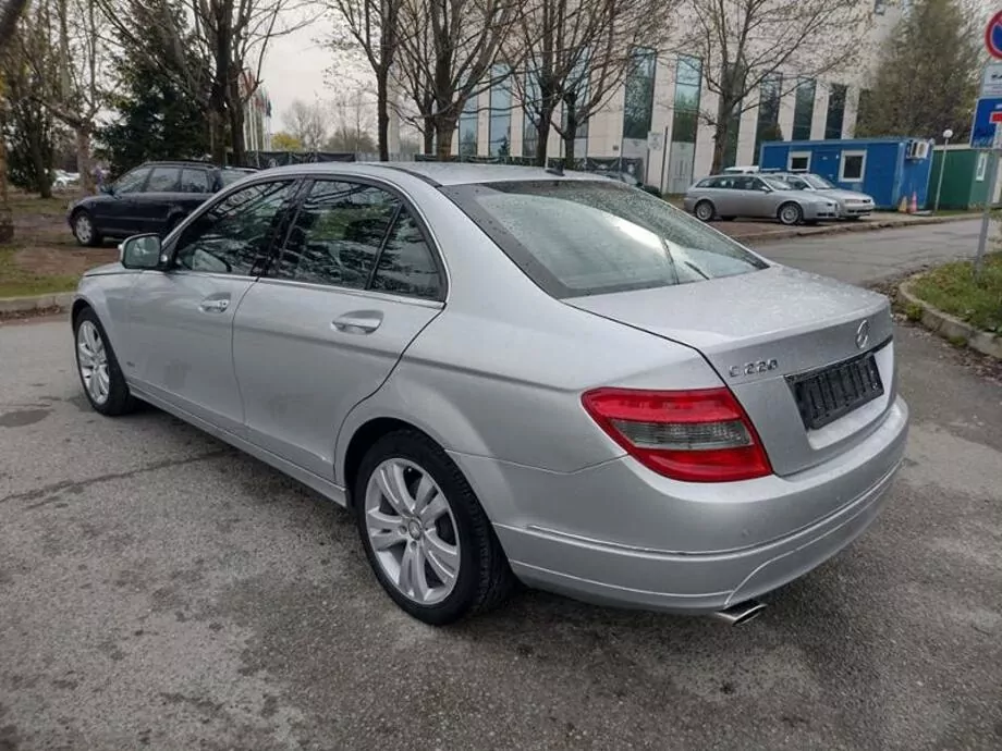 ID:2236 - MERCEDES-BENZ C 220