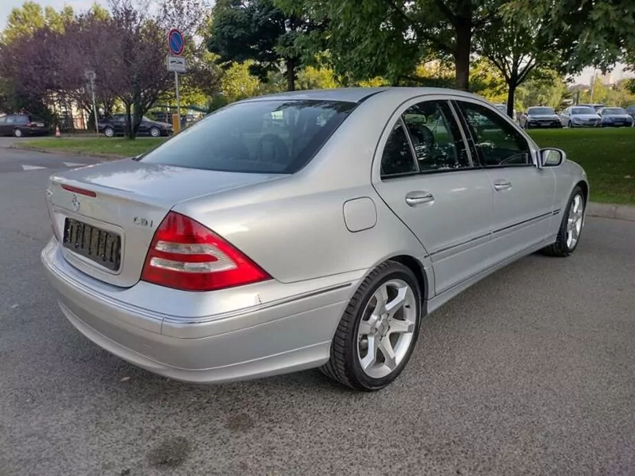 ID:2237 - MERCEDES-BENZ C 220