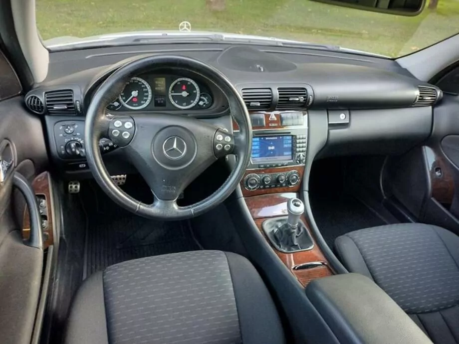 ID:2237 - MERCEDES-BENZ C 220