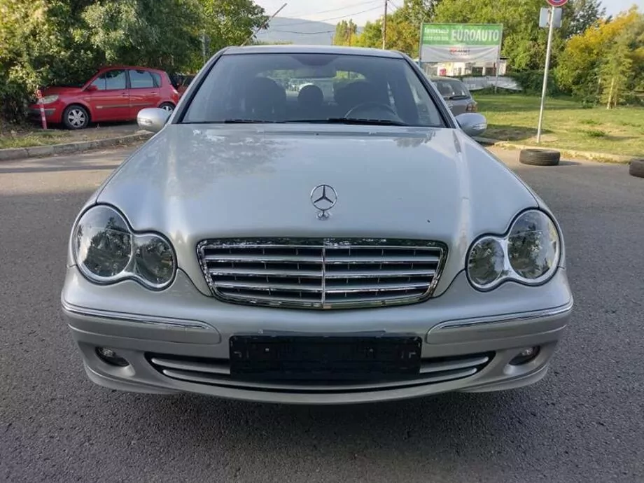 ID:2237 - MERCEDES-BENZ C 220