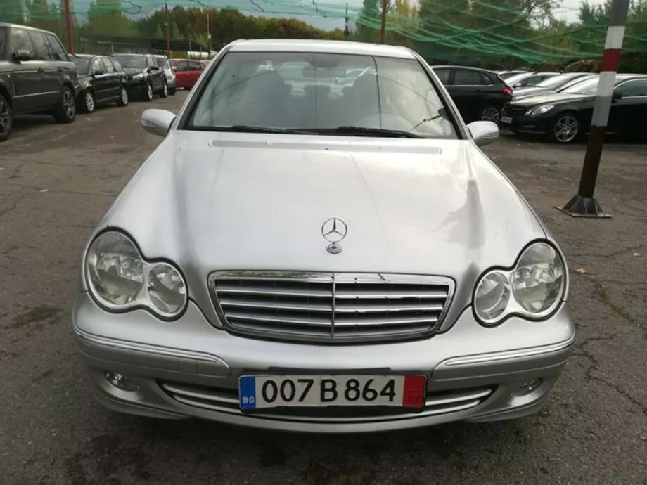 ID:2239 - MERCEDES-BENZ C 220