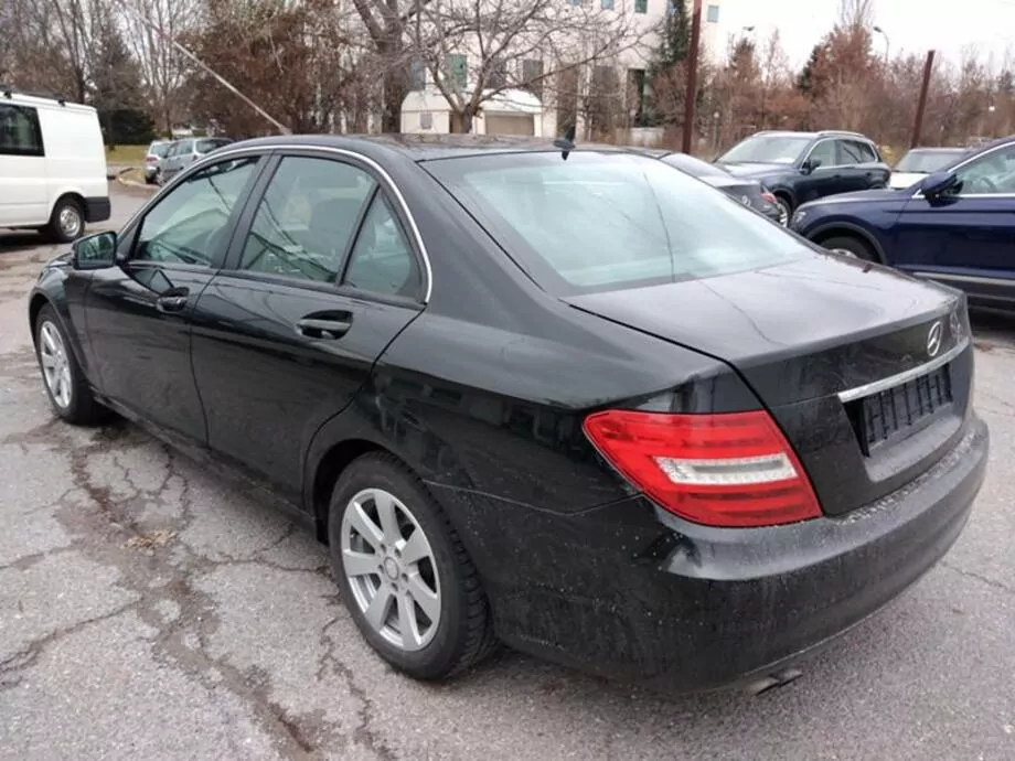 ID:2240 - MERCEDES-BENZ C 180