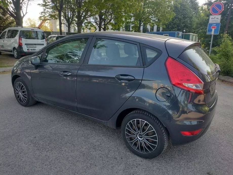 ID:2274 - FORD FIESTA