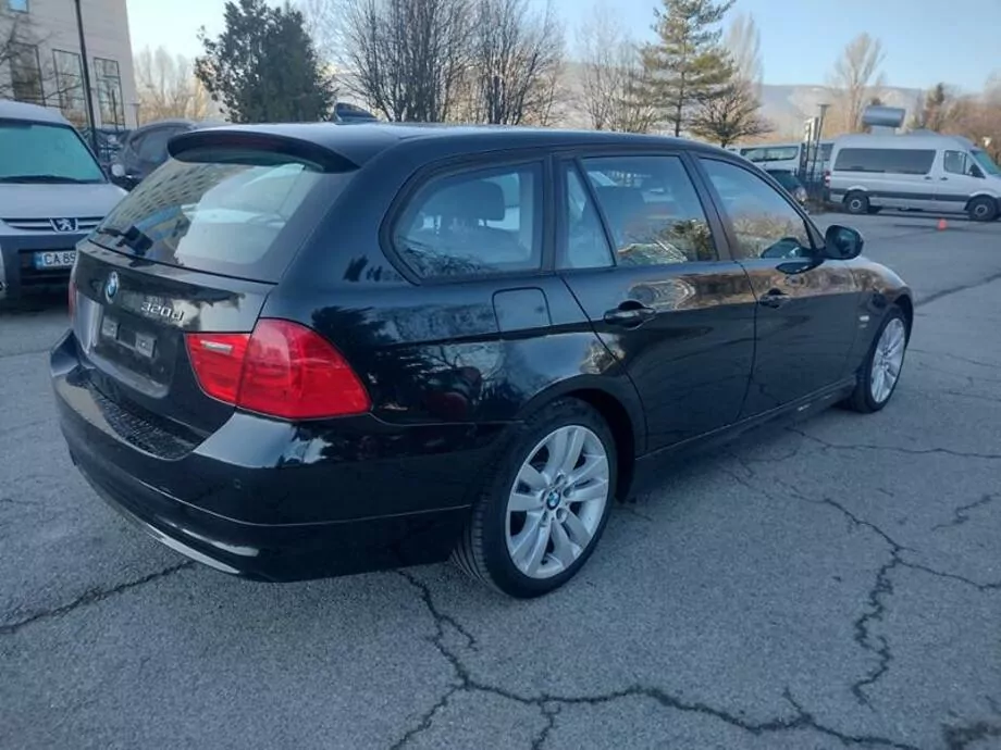 ID:2295 - BMW 320