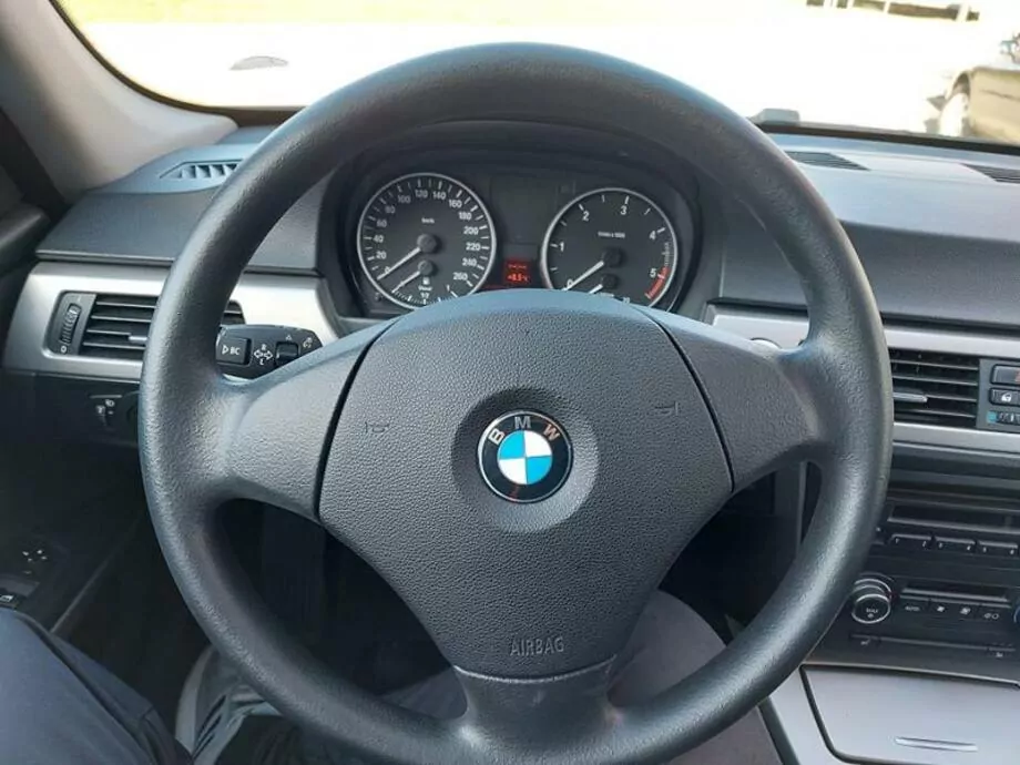 ID:2297 - BMW 318