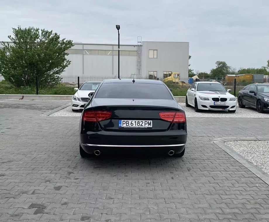 ID:2317 - AUDI A8