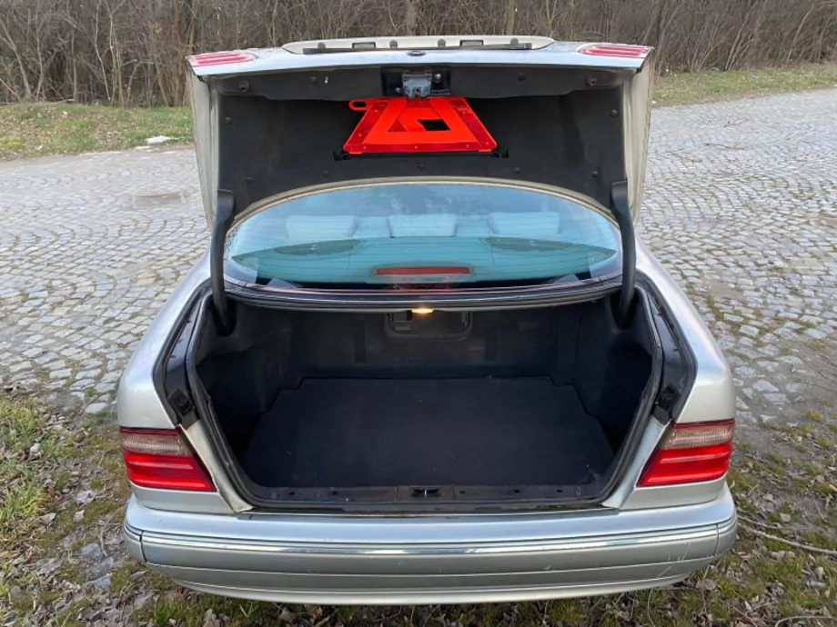 ID:2323 - MERCEDES-BENZ E 270