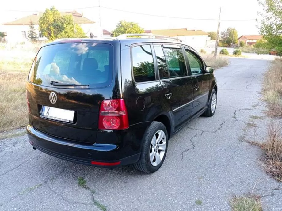 ID:2366 - VOLKSWAGEN TOURAN