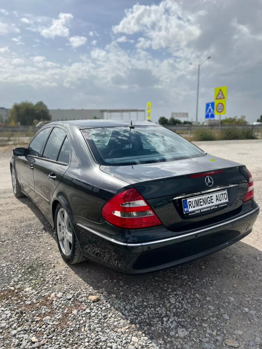 ID:2389 - MERCEDES-BENZ E 320