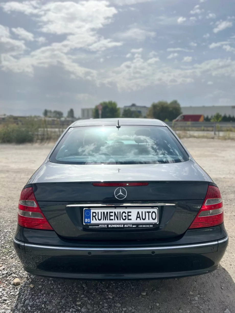 ID:2389 - MERCEDES-BENZ E 320