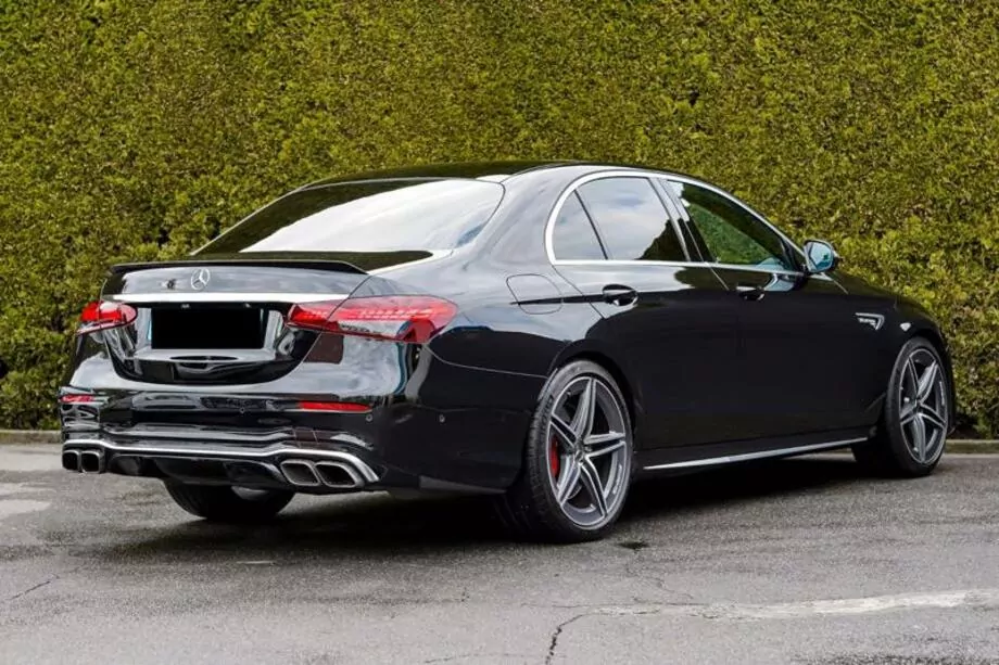 ID:2424 - MERCEDES-BENZ E 63 AMG